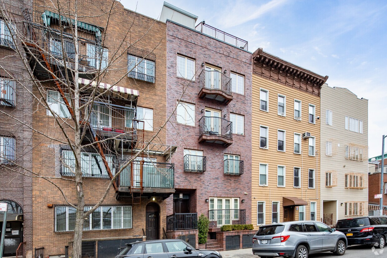 Primary Photo - 258 Heyward St
