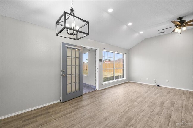 Foto del edificio - 37 E Xenops Ave