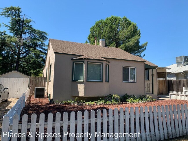 Building Photo - 3 br, 1 bath House - 943 State Street