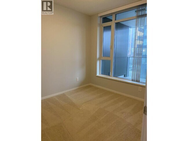 Building Photo - 6700 Dunblane Ave