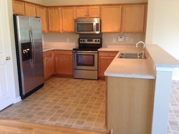 Foto del edificio - 5030 Stowe Derby Dr