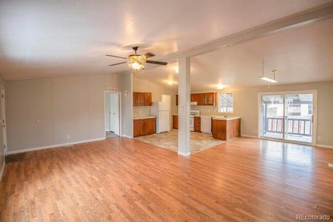 Building Photo - 1042 Smith Ave