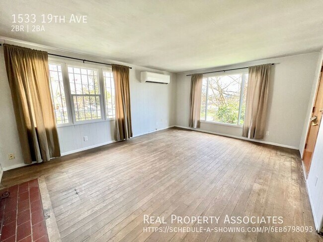 Building Photo - Large 2 Bed/2 Bath House in South Capitol ...