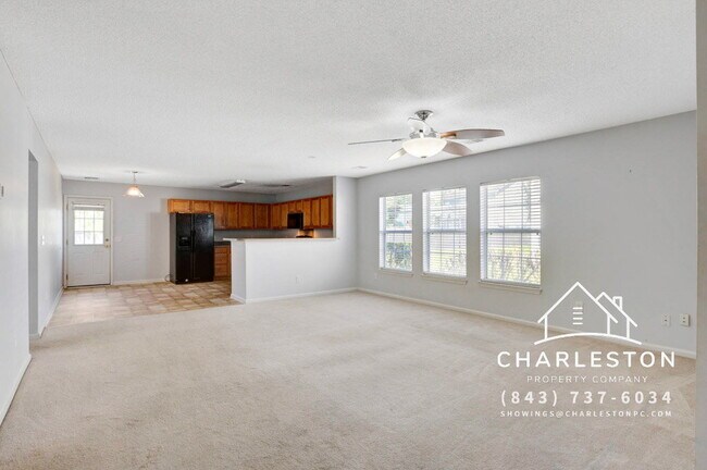 Foto del edificio - 104 Wildberry Ln