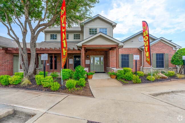 Building Photo - Tiffany Square