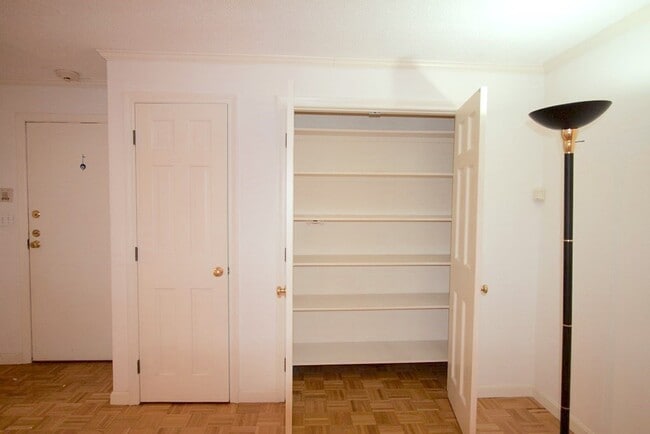 Foto del edificio - 1580 Massachusetts Ave