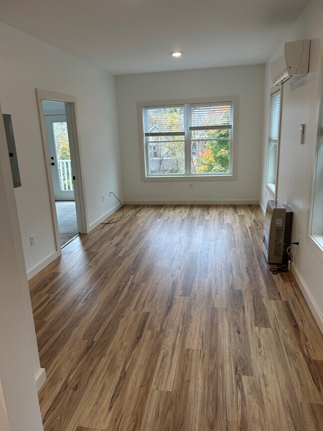 14 E Spring St Unit G, Winooski, VT 05404 Condo for Rent in Winooski