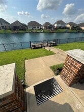 Building Photo - 2719 Lake Villa Dr
