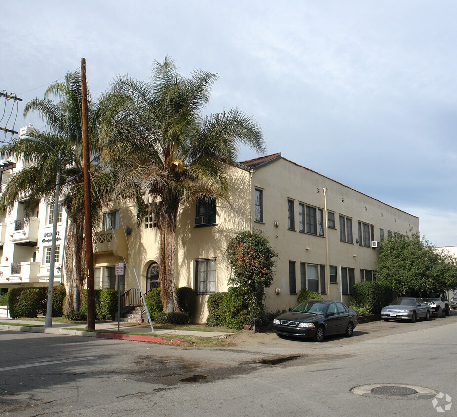Primary Photo - 11201 Huston St