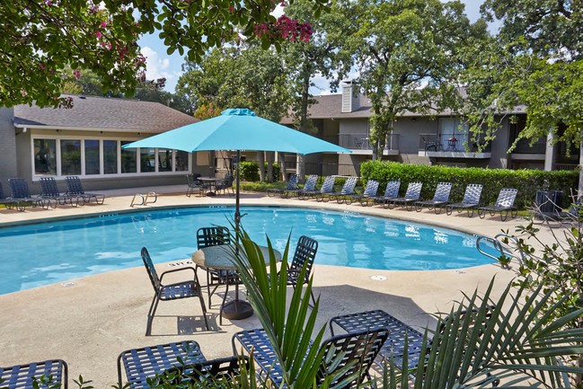 Oak Park Apartments - Euless, TX | Apartments.com