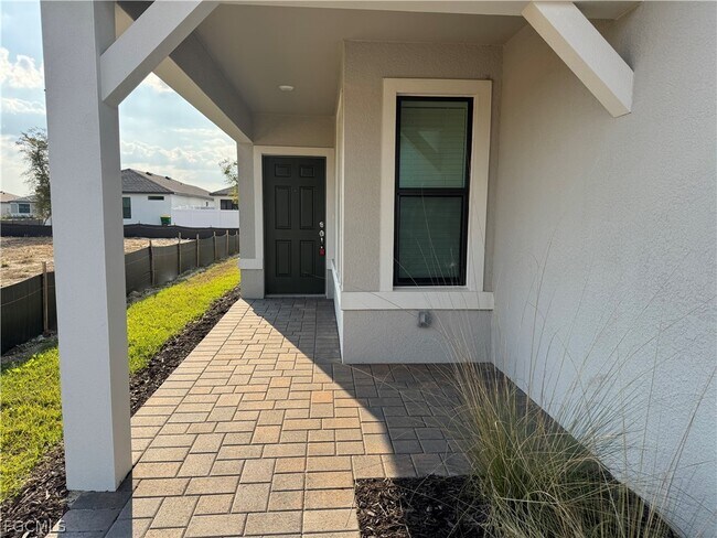 Foto del edificio - 1024 Caloosa Breeze Dr