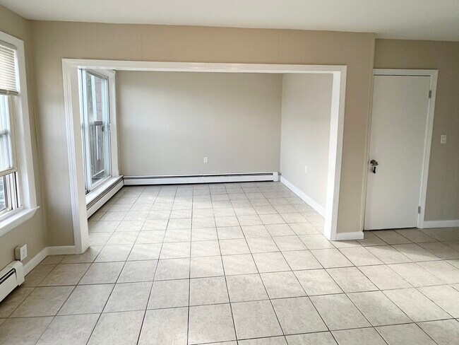 Foto del edificio - 263 Everett St