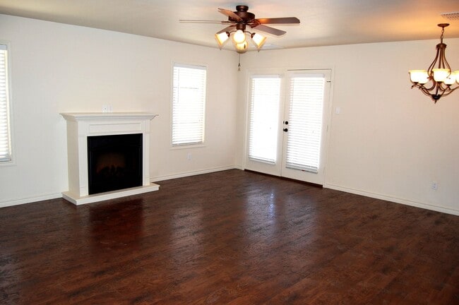 Foto del edificio - 3212 111th St