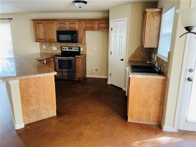 Building Photo - 15107 Sun-Bird Ln