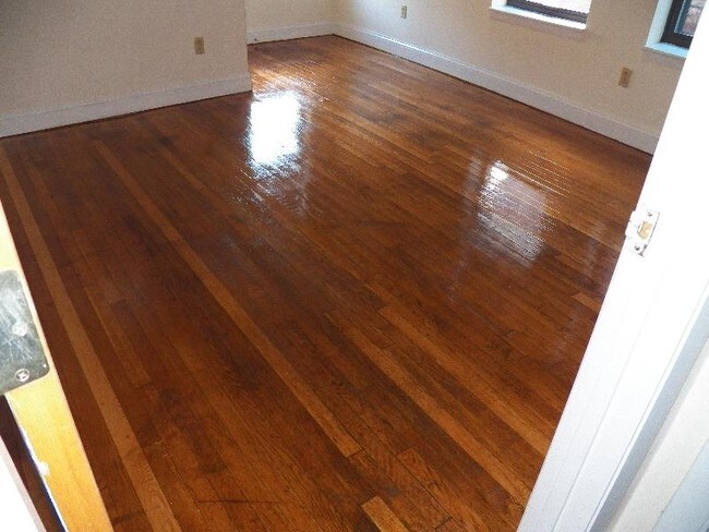 Foto del edificio - 683 Washington St