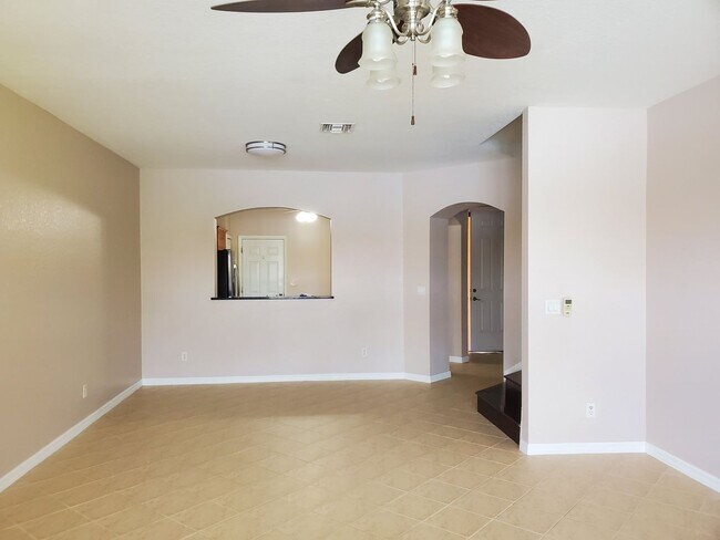 Foto del edificio - Coming mid August  4 Bedroom Forum Townhome