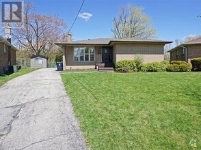 Building Photo - 146 Roebuck Dr