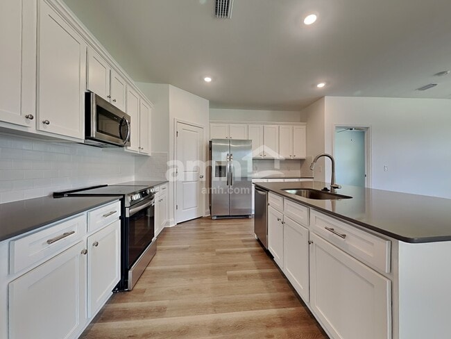 Building Photo - 128 Bee Tree Blvd
