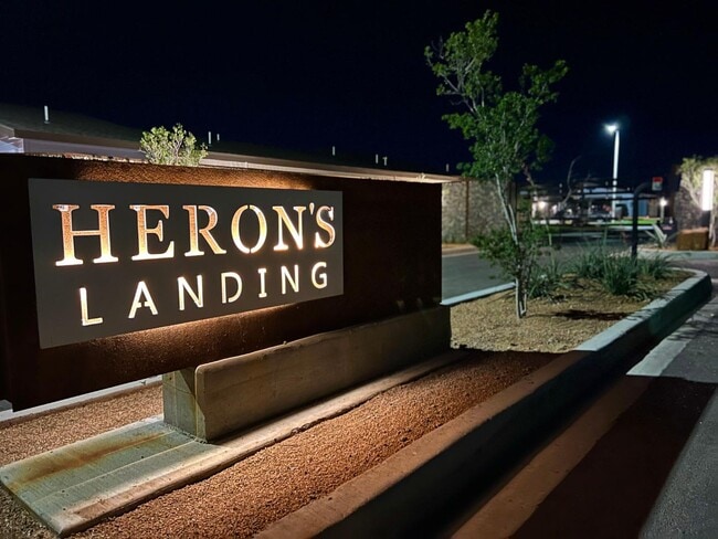 Building Photo - 601 Sapphire Ave