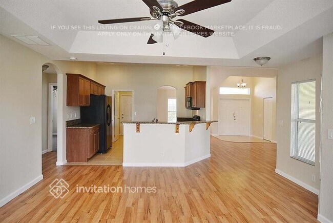 Building Photo - 3642 SW Darwin Blvd