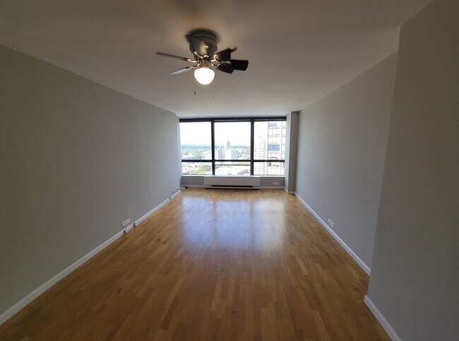 Foto del edificio - 5415 N Sheridan Rd