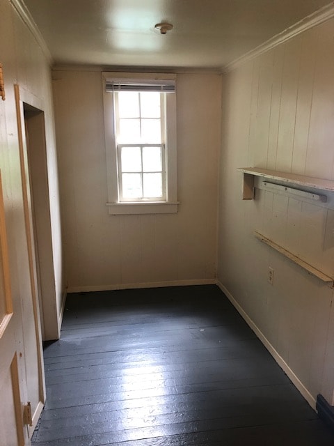 Building Photo - 2053 Linden Ave