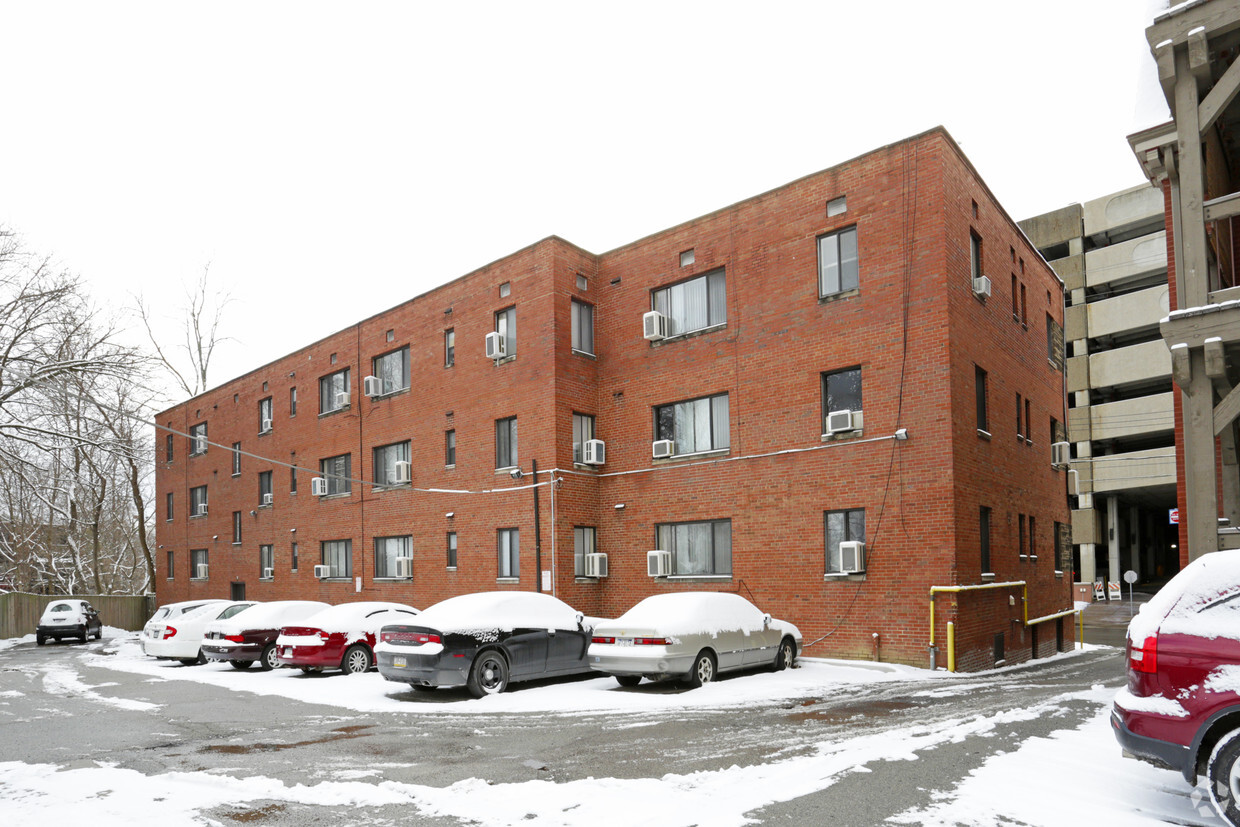 Building Photo - South Aiken Apartments