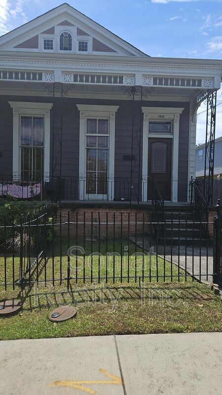 Building Photo - 2618 Lepage St