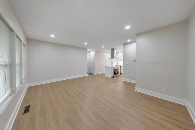 Building Photo - 1346 Wichita Dr SW