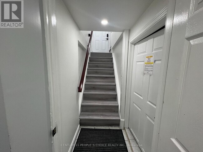 Photo du bâtiment - 11 Queen St S