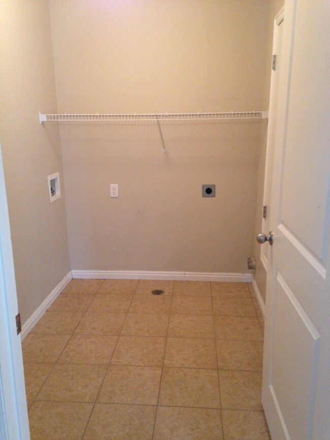 2290 Cumorah Way Unit 7, Green River, WY 82935 Condo for Rent in