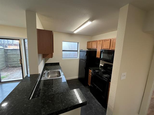 Building Photo - 4107 Avondale Ave