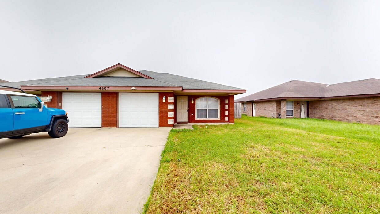 Primary Photo - NO MAY RENT!!! ALL TILE DUPLEX BY FORT CAV...