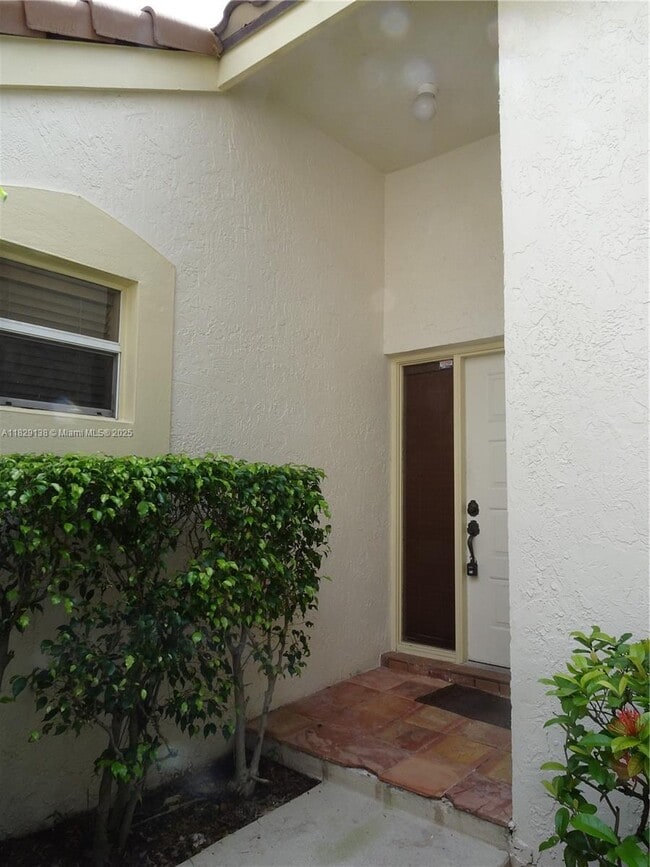 Building Photo - 10281 NW 11th Ct