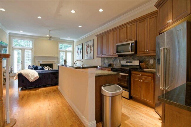 Foto del edificio - 2665 Rivers Edge Dr NE