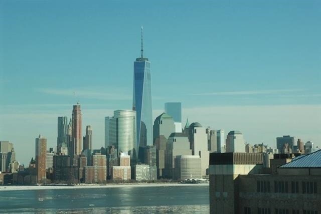 Foto del edificio - 1 Shore Ln