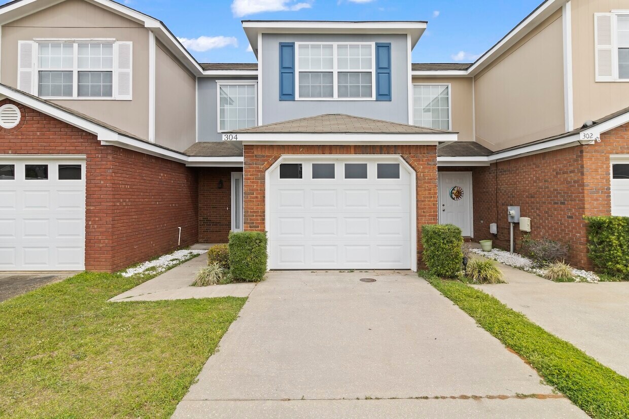 Foto principal - 304 Claremont Avenue