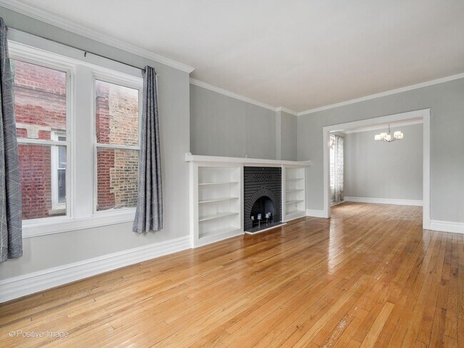Foto del edificio - 4142 N Albany Ave