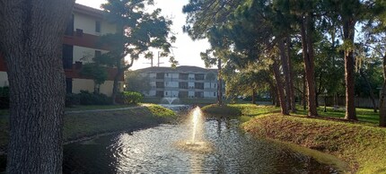 Building Photo - 2650 Countryside Blvd