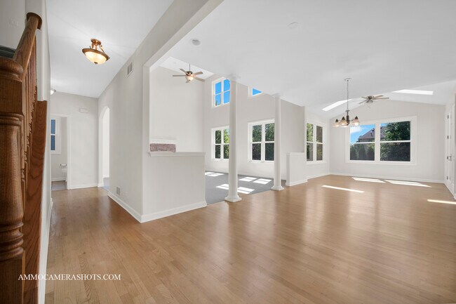 Building Photo - 22841 Weinhold Dr