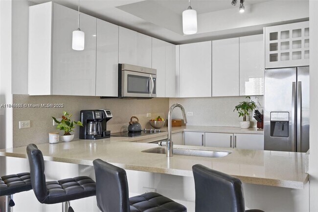 Foto del edificio - 999 SW 1st Ave