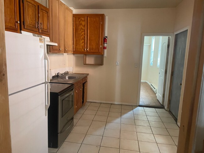 Building Photo - 642 Schuylkill Ave