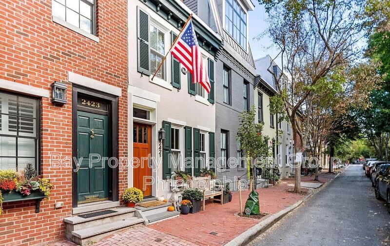 Primary Photo - 2421 Waverly St