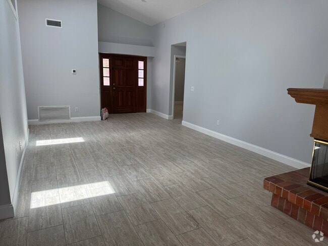 Building Photo - 1509 Springtime Loop