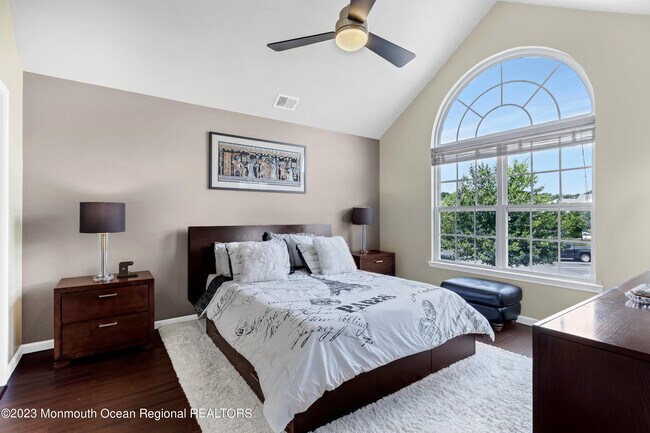 Foto del edificio - 39 Thistledown St