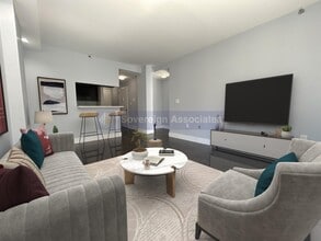 Building Photo - 703 W 171st St