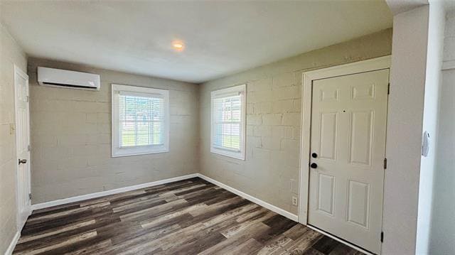 Building Photo - 260 S Corinth St Rd