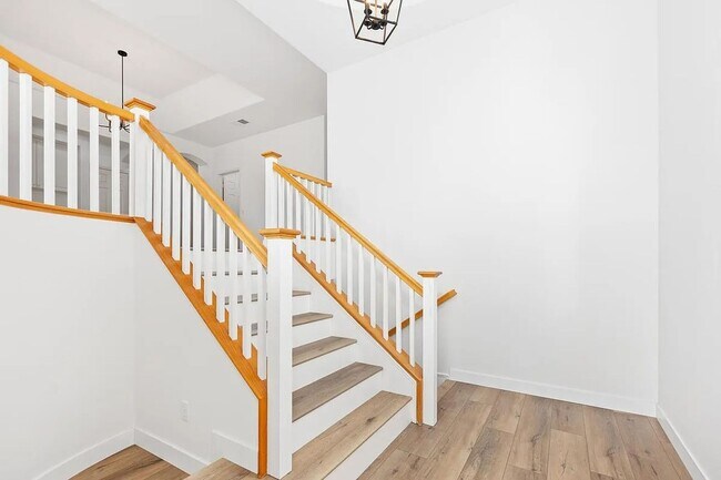 Foto del edificio - Don't miss out! Gated/Secured 3 br 2 ba home