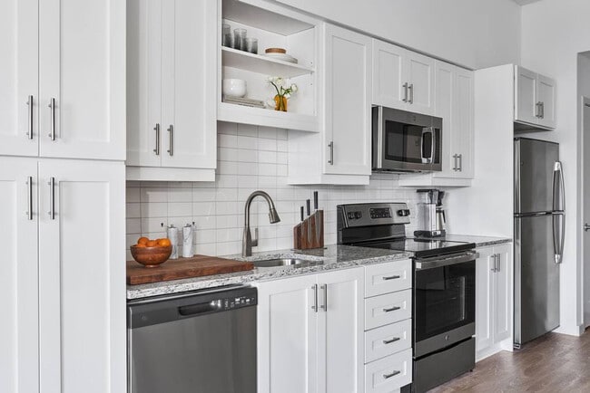 Building Photo - 516 Lea Ave