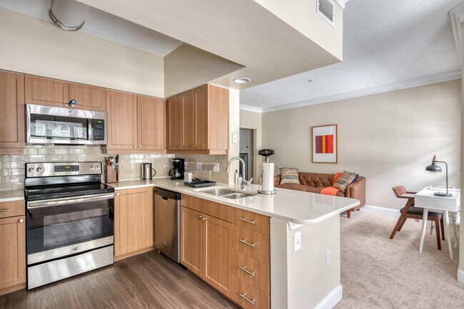 Building Photo - 1449 Main St